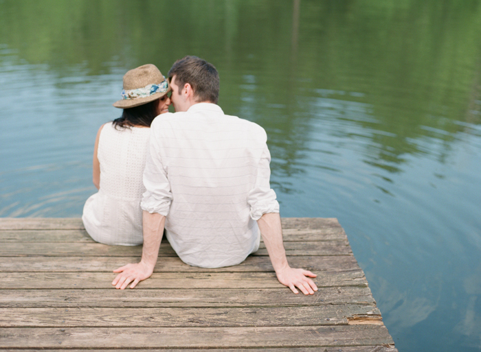 engagement photos, lake